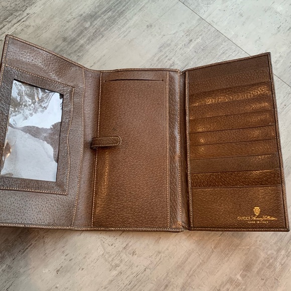 Authentic Gucci Wallet~ like new! - Picture 3 of 8